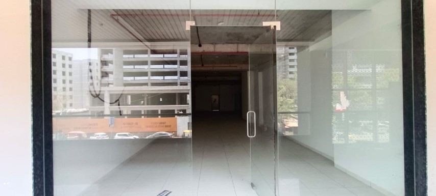 Shop 2055 Sq. Ft. Commercial Showroom for Rent in Sindhu Bhavan Road Ahmedabad