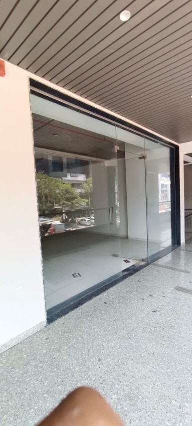 Shop 2055 Sq. Ft. Commercial Showroom for Rent in Sindhu Bhavan Road Ahmedabad - Media 3