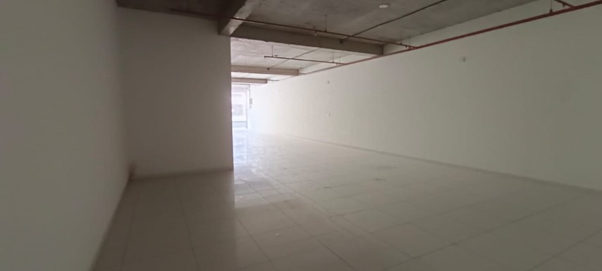 Shop 2055 Sq. Ft. Commercial Showroom for Rent in Sindhu Bhavan Road Ahmedabad - Media 7