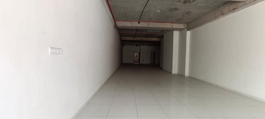 Shop 2055 Sq. Ft. Commercial Showroom for Rent in Sindhu Bhavan Road Ahmedabad - Media 9