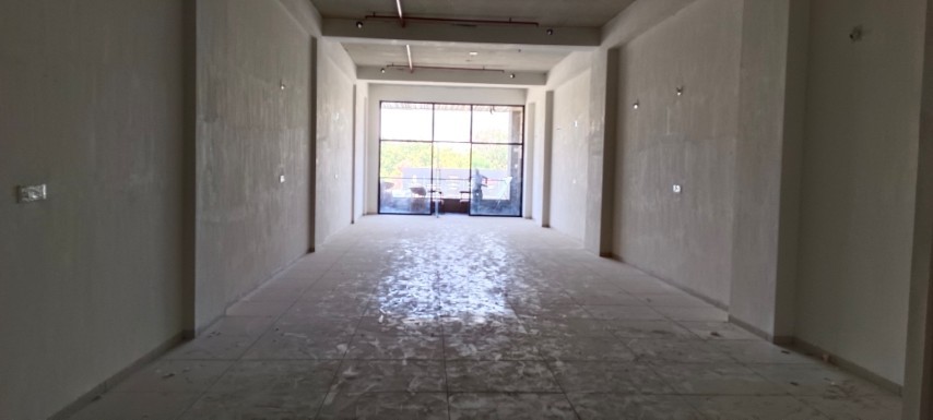 Showroom 3100 Sq. Ft. Showroom First Floor for Rent in Sg Highway Ahmedabad - Media 4