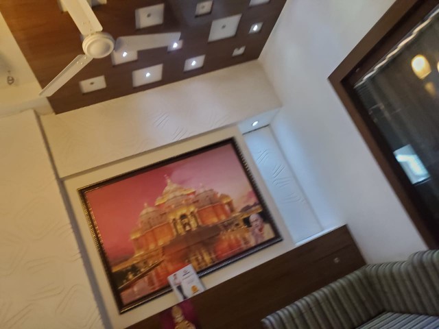 Office 1600 Sq. Ft. Commercial Office for Rent in Sola Ahmedabad - Media 10