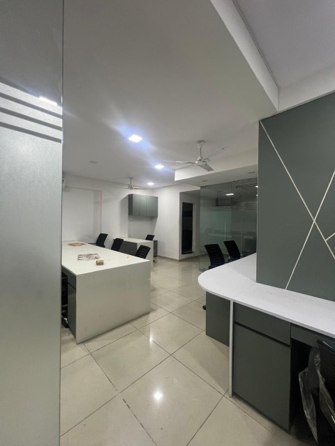 Office 1250 Sq. Ft. Commercial Office for Rent in Prahladnagar Ahmedabad - Media 4