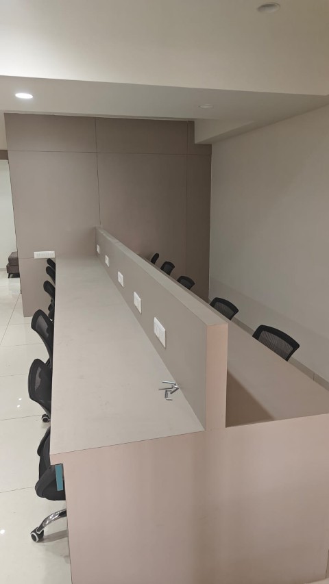 Office 1261 Sq. Ft. Commercial Office for Rent in Science City Ahmedabad - Media 2