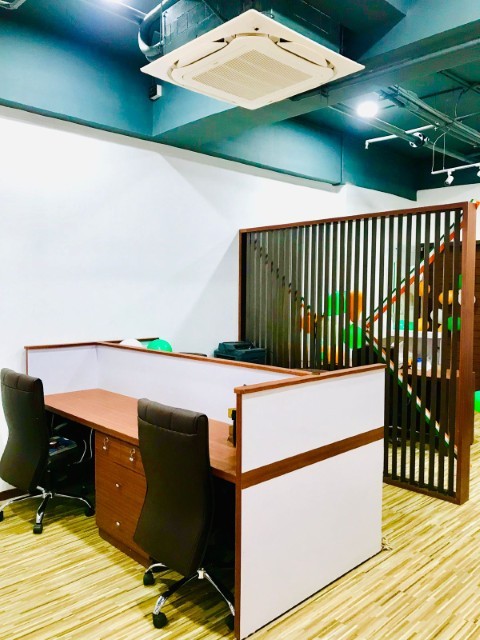 Office 1670 Sq. Ft. Commercial Office for Rent in Sg Highway Ahmedabad - Media 5