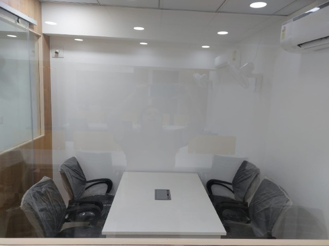 Office 1148 Sq. Ft. Commercial Office for Rent in Science City Ahmedabad - Media 5