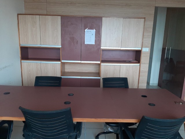 Office 900 Sq. Ft. Commercial Office for Rent in Sg Highway Ahmedabad - Media 9