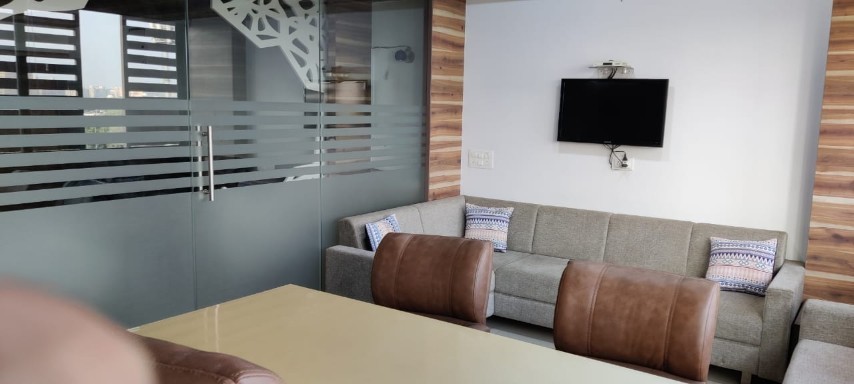 Office 950 Sq. Ft. Commercial Office for Rent in Zydus Road Ahmedabad - Media 18