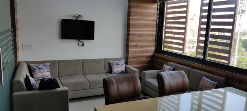 Office 950 Sq. Ft. Commercial Office for Rent in Zydus Road Ahmedabad - Media 13