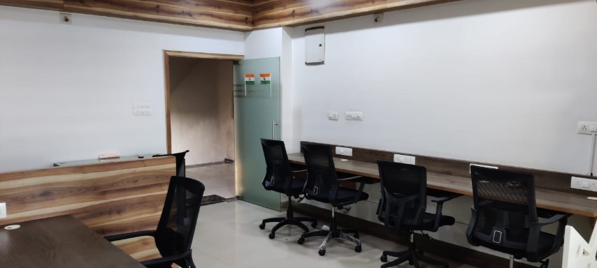 Office 950 Sq. Ft. Commercial Office for Rent in Zydus Road Ahmedabad - Media 12