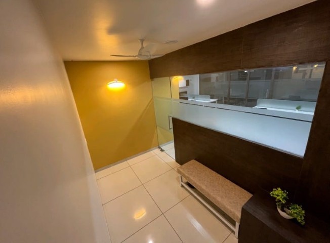 Office 1175 Sq. Ft. Commercial Office for Rent in Jagatpur Ahmedabad