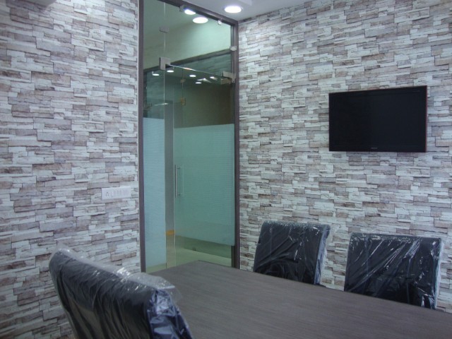Office 1450 Sq. Ft. Commercial Office for Rent in Sola Ahmedabad - Media 6