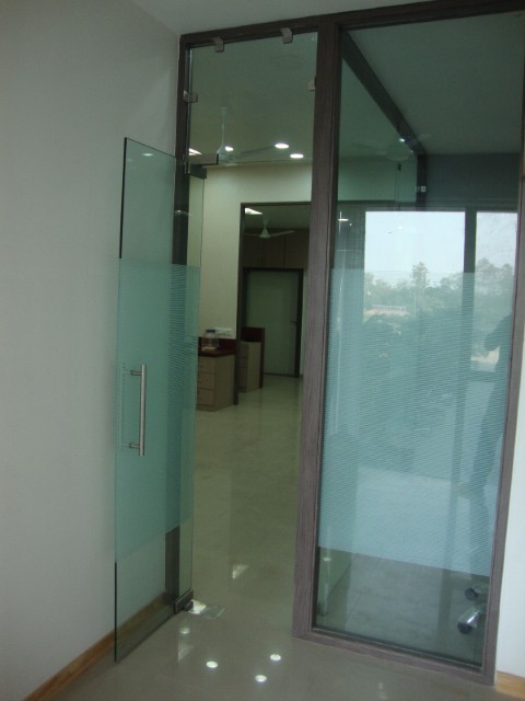 Office 1450 Sq. Ft. Commercial Office for Rent in Sola Ahmedabad - Media 7