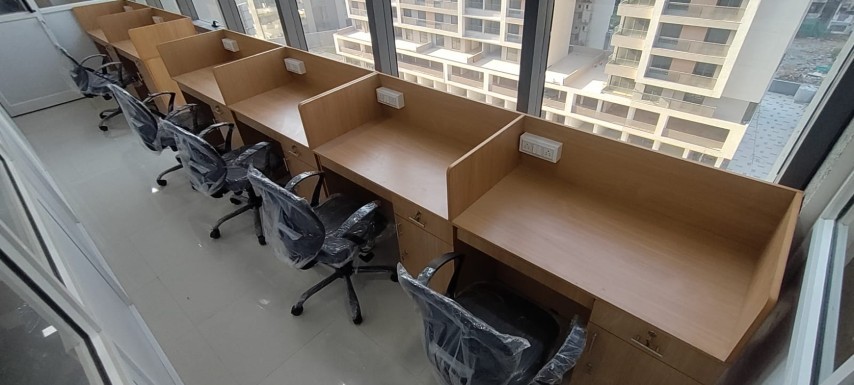Office 1800 Sq. Ft. Commercial Office for Rent in Sola Ahmedabad - Media 2