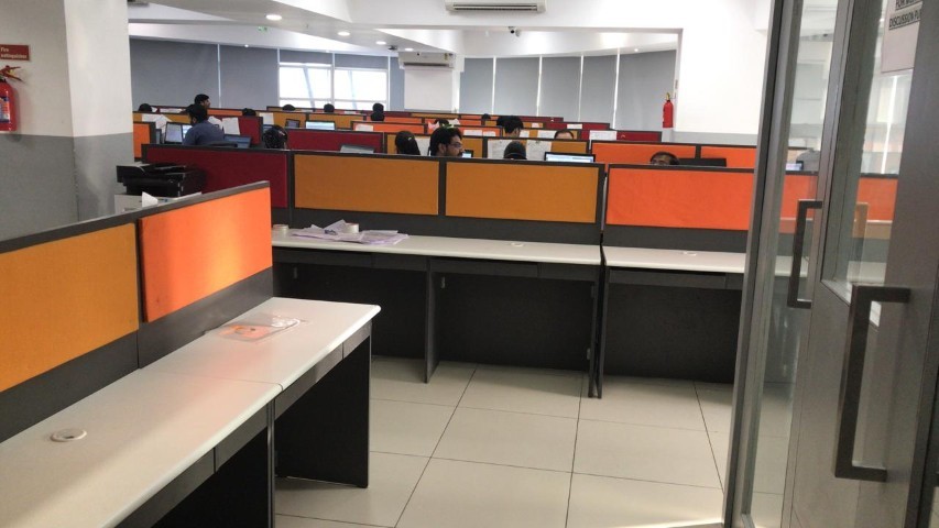 Office 1524 Sq. Ft. Commercial Office for Rent in Sg Highway Ahmedabad - Media 14