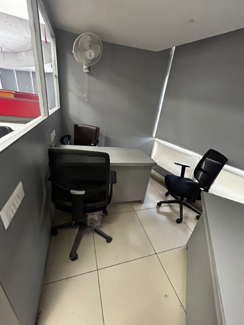 Office 1524 Sq. Ft. Commercial Office for Rent in Sg Highway Ahmedabad - Media 9
