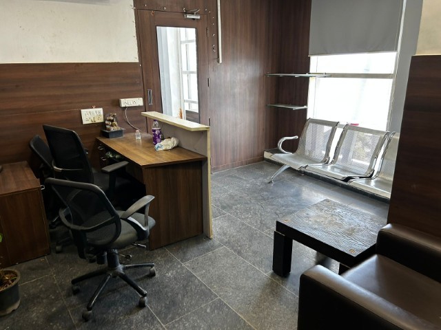 Office 1524 Sq. Ft. Commercial Office for Rent in Sg Highway Ahmedabad - Media 7