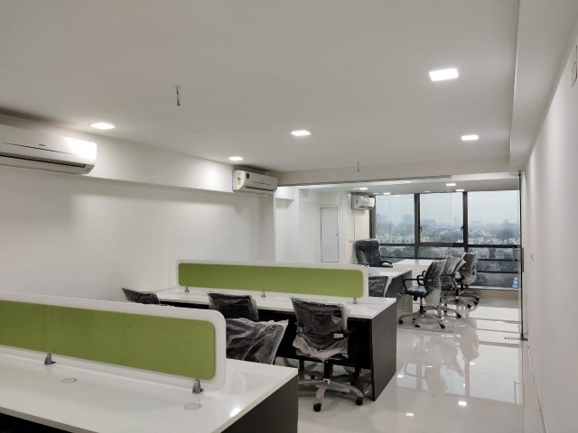 Office 1016 Sq. Ft. Commercial Office for Rent in Thaltej Ahmedabad - Media 6