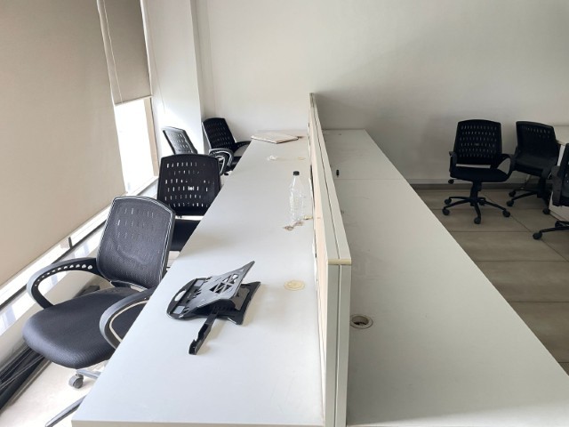 Office 2000 Sq. Ft. Commercial Office for Rent in Bodakdev Ahmedabad - Media 3