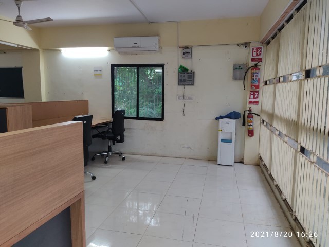 Office 1450 Sq. Ft. Commercial Office for Rent in Thaltej Ahmedabad - Media 5