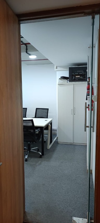 Office 1220 Sq. Ft. Commercial Office for Rent in Vastrapur Ahmedabad - Media 2