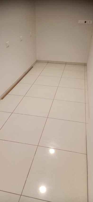 Office 1200 Sq. Ft. Commercial Office for Rent in Bodakdev Ahmedabad - Media 3