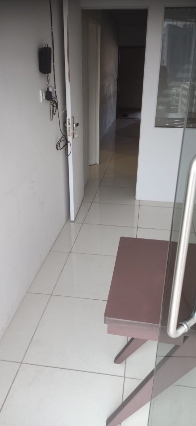 Office 1200 Sq. Ft. Commercial Office for Rent in Bodakdev Ahmedabad - Media 9