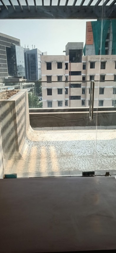 Office 1200 Sq. Ft. Commercial Office for Rent in Bodakdev Ahmedabad - Media 12
