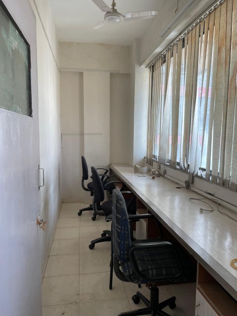 Office 960 Sq. Ft. Commercial Office for Rent in Bodakdev Ahmedabad - Media 5