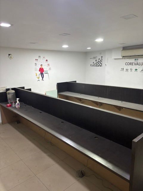 Office 794 Sq. Ft. Commercial Office for Rent in Bodakdev Ahmedabad - Media 4