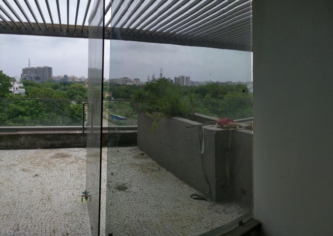 Office 1720 Sq. Ft. Commercial Office for Rent in Bodakdev Ahmedabad - Media 7