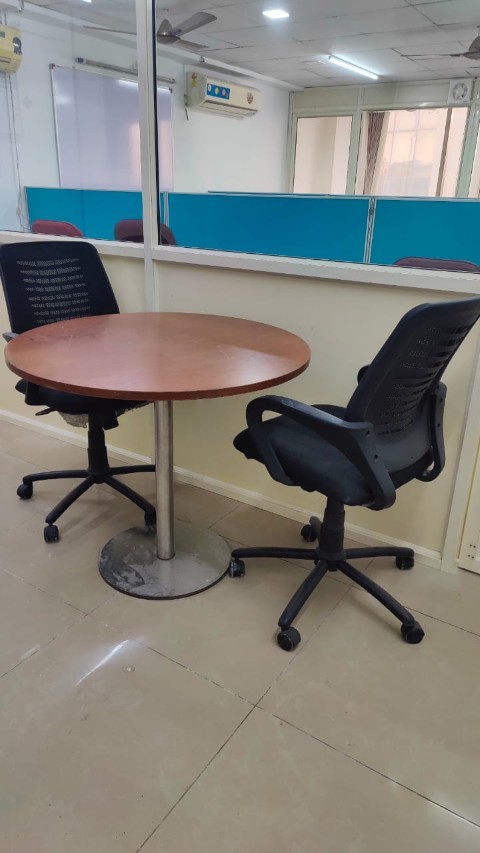 Office 928 Sq. Ft. Commercial Office for Rent in Sg Highway Ahmedabad - Media 5