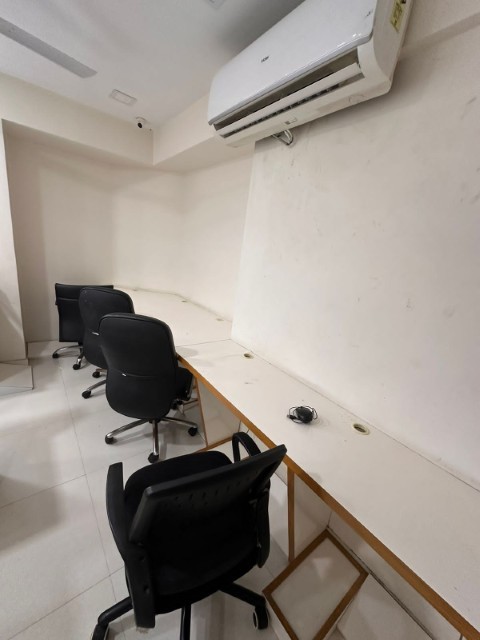 Office 906 Sq. Ft. Commercial Office for Rent in Bodakdev Ahmedabad - Media 3
