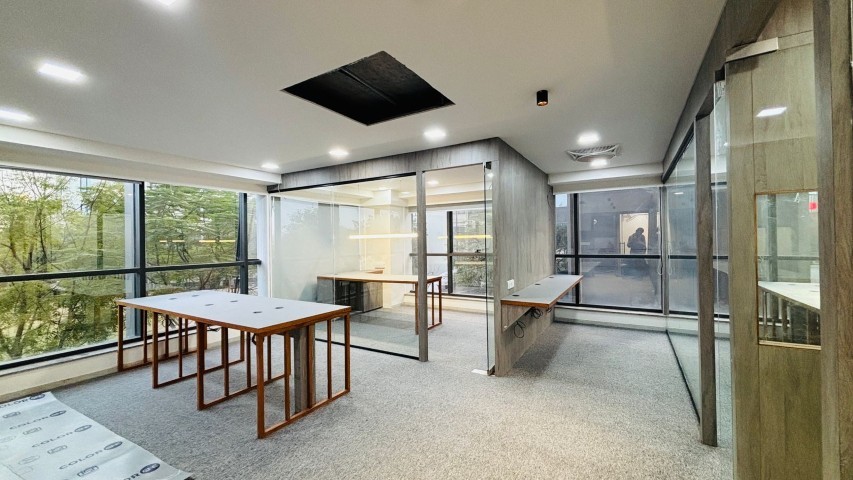 Office 1384 Sq. Ft. Commercial Office for Rent in Makarba Ahmedabad - Media 9