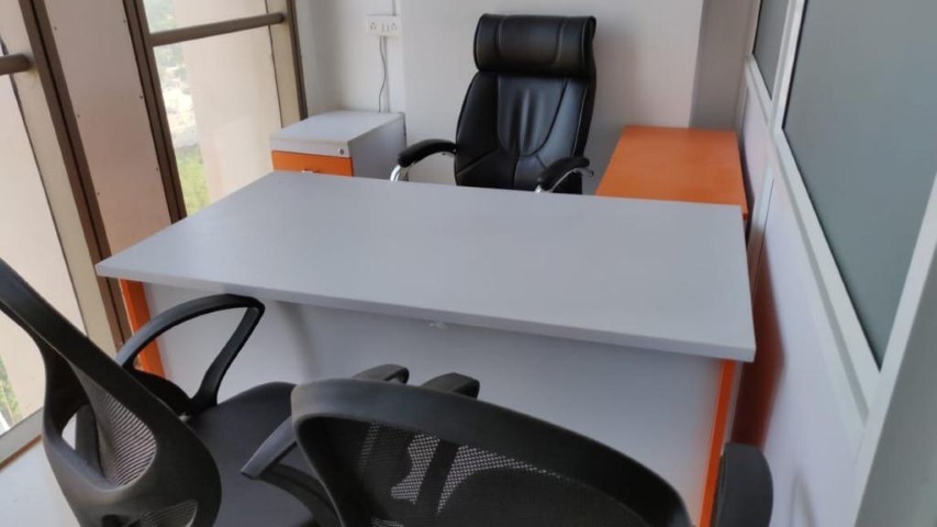 Office 1087 Sq. Ft. Commercial Office for Rent in Sg Highway Ahmedabad - Media 4