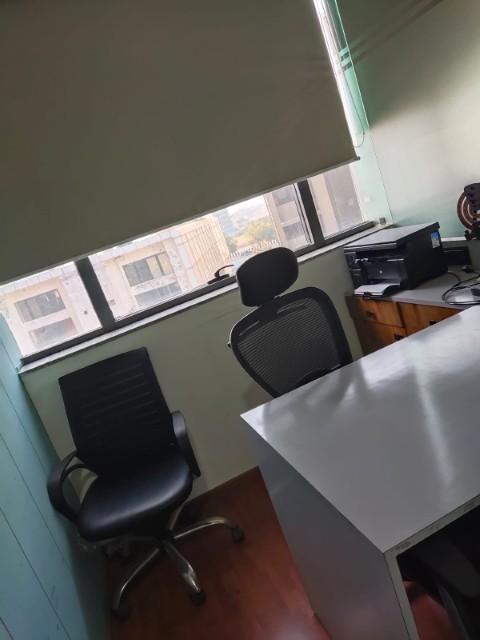 Office 1255 Sq. Ft. Commercial Office for Rent in Sg Highway Ahmedabad - Media 4