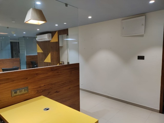 Office 1500 Sq. Ft. Commercial Office for Rent in Sg Highway Ahmedabad - Media 11