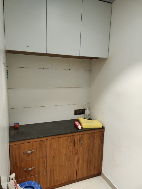 Office 1500 Sq. Ft. Commercial Office for Rent in Sg Highway Ahmedabad - Media 13