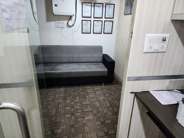 Office 1108 Sq. Ft. Commercial Office for Rent in Satellite Ahmedabad - Media 4