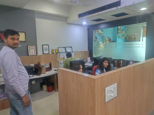 Office 3113 Sq. Ft. Commercial Office for Rent in Prahladnagar Ahmedabad - Media 11
