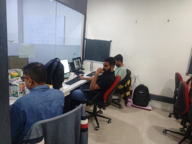 Office 3113 Sq. Ft. Commercial Office for Rent in Prahladnagar Ahmedabad - Media 6