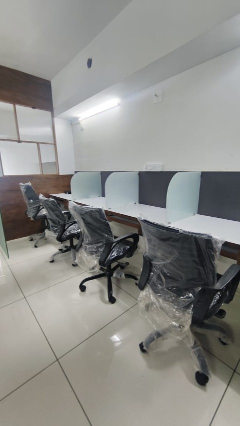Office 800 Sq. Ft. Commercial Office for Rent in Jagatpur Ahmedabad - Media 13