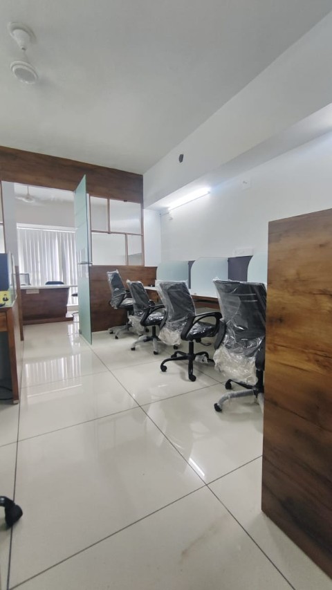 Office 800 Sq. Ft. Commercial Office for Rent in Jagatpur Ahmedabad - Media 12