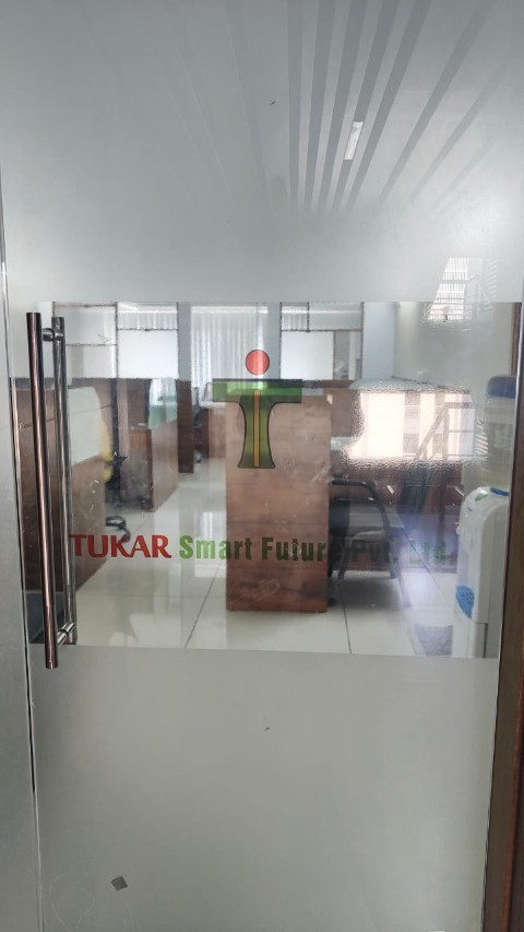 Office 800 Sq. Ft. Commercial Office for Rent in Jagatpur Ahmedabad - Media 7