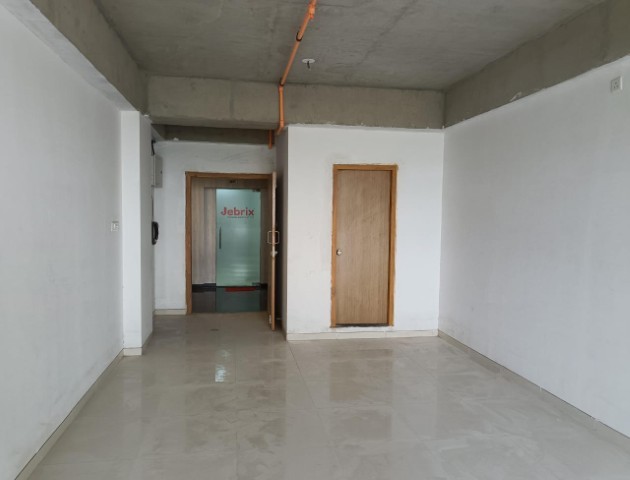 Office 765 Sq. Ft. Commercial Office for Rent in Jagatpur Ahmedabad - Media 8