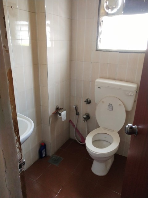 Office 1930 Sq. Ft. Commercial Office for Rent in Cg Road Ahmedabad - Media 7