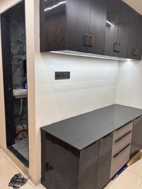 Office 1262 Sq. Ft. Commercial Office for Rent in Sindhu Bhavan Road Ahmedabad - Media 6
