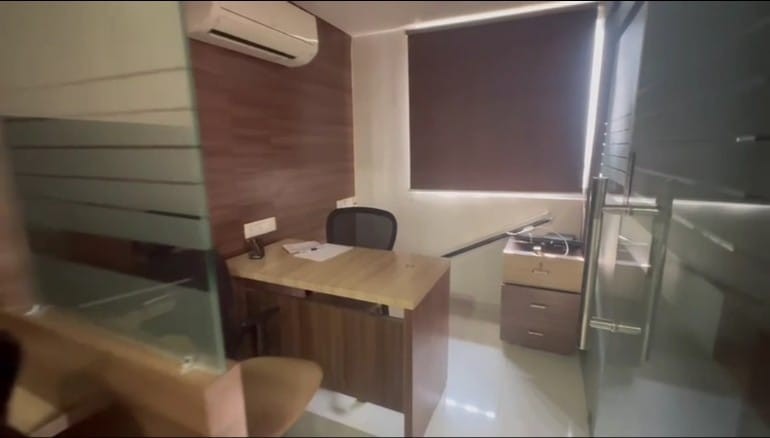 Office 1940 Sq. Ft. Commercial Office for Rent in Sg Highway Ahmedabad - Media 5