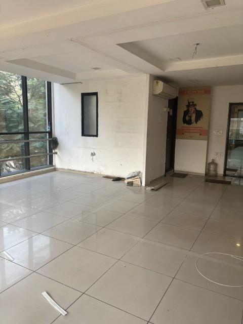 Office 794 Sq. Ft. Commercial Office for Rent in Bodakdev Ahmedabad