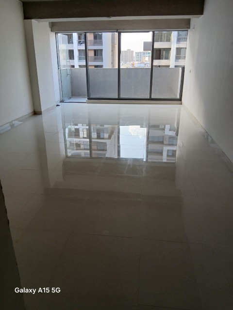 Office 800 Sq. Ft. Commercial Office for Rent in Sola Ahmedabad